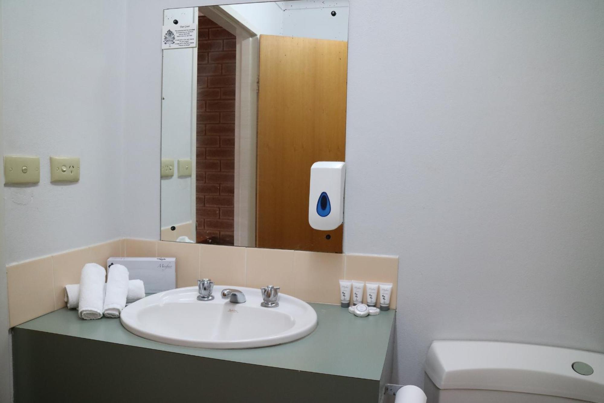 Corowa Golf Club Motel Екстериор снимка
