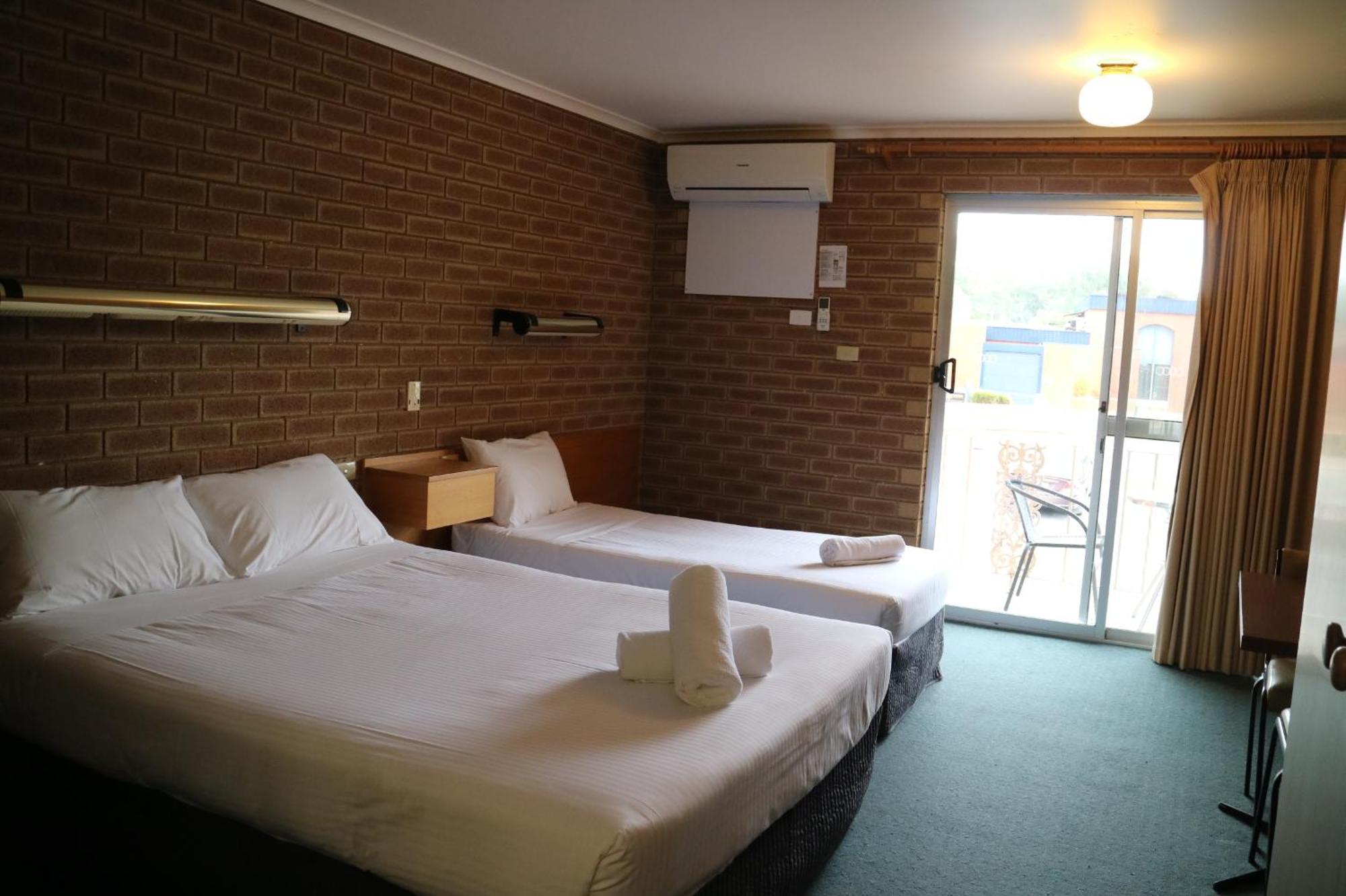 Corowa Golf Club Motel Екстериор снимка