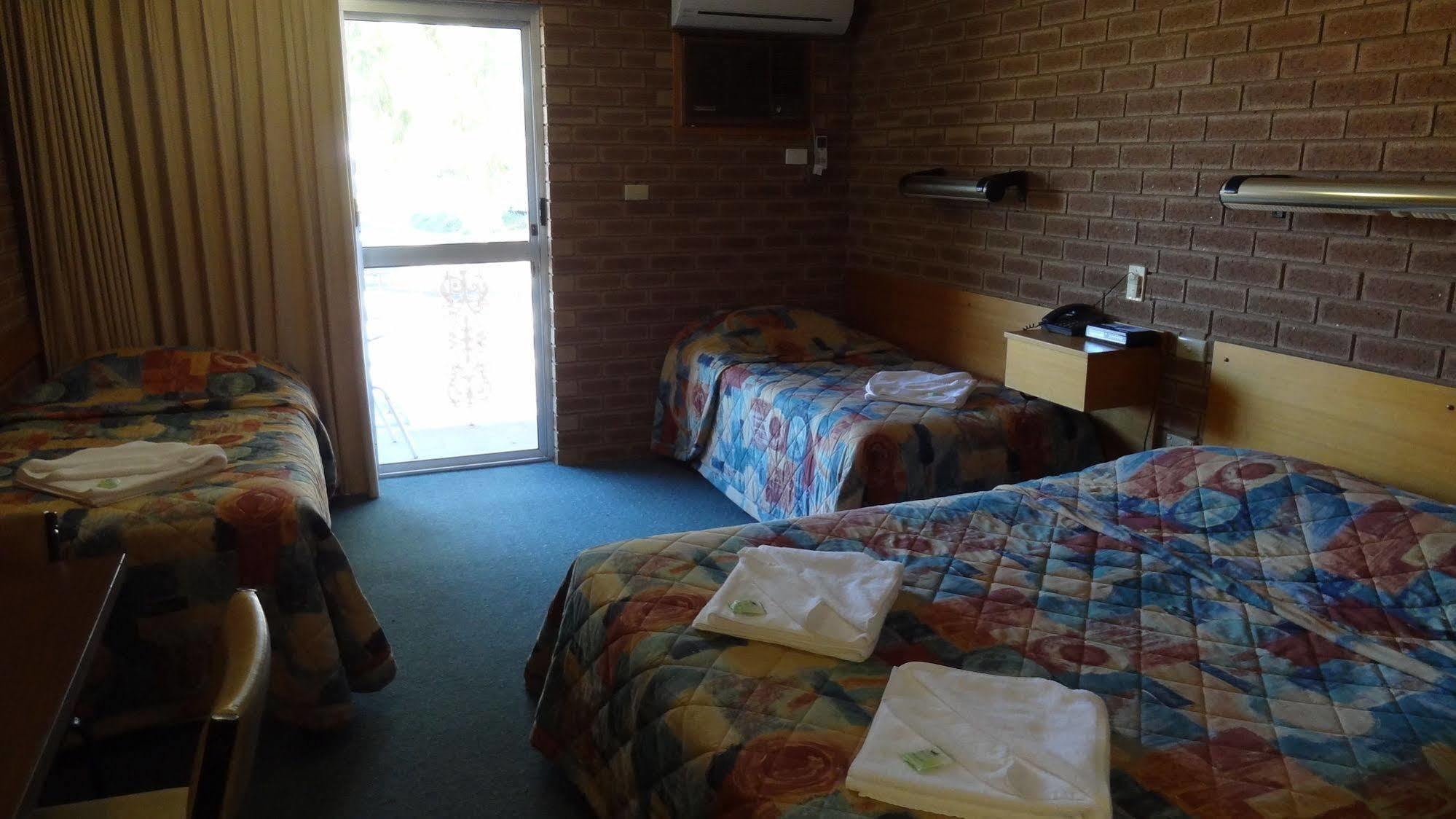 Corowa Golf Club Motel Екстериор снимка